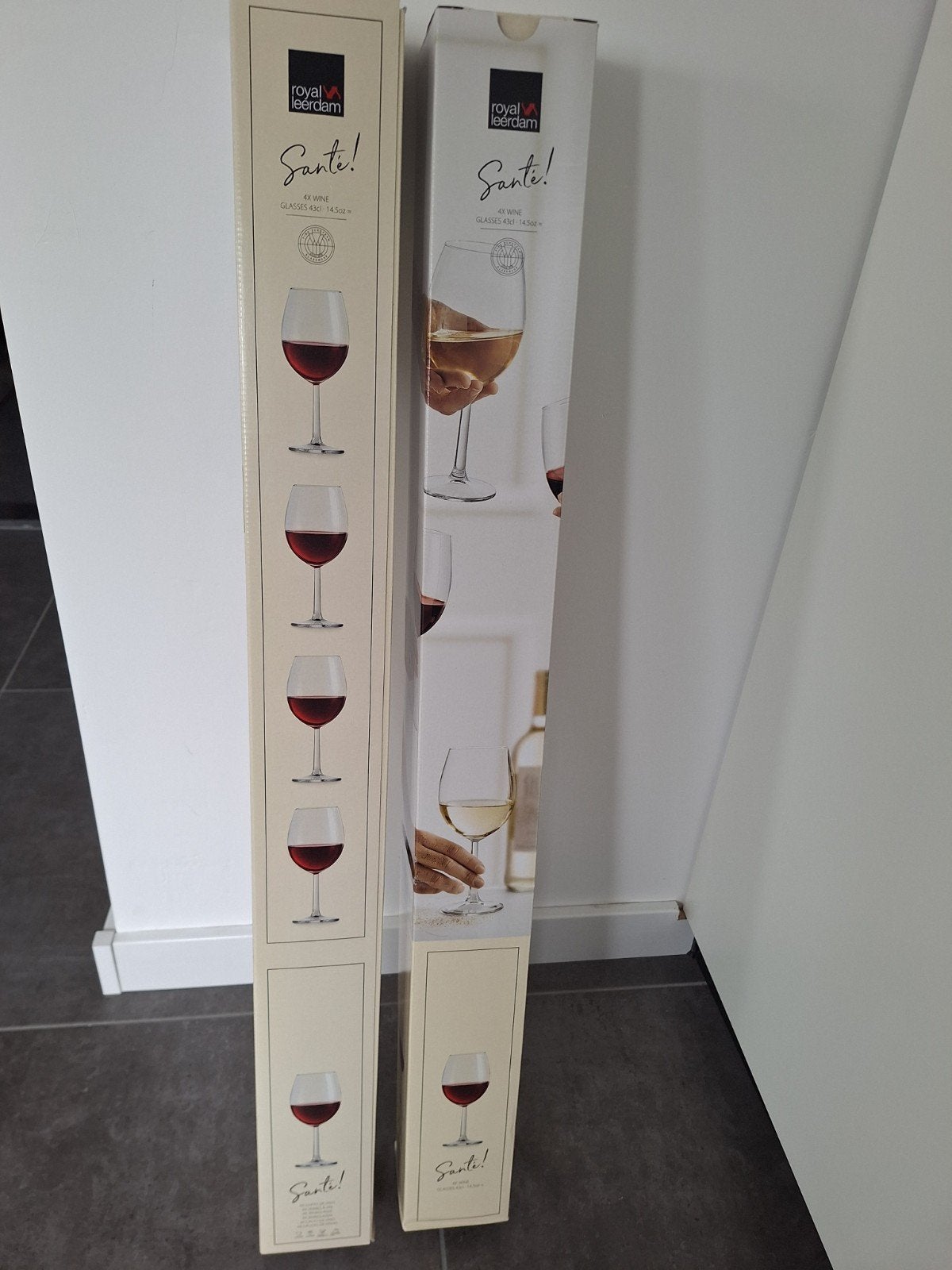 2x geschenkdoos wijnglazen Salut Royal Leerdam

Per doos 4 r, Ophalen, Nieuw