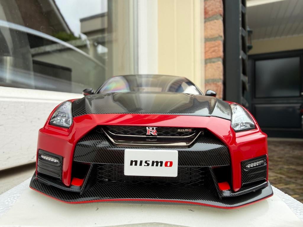 1:18 Nissan GT-R R35 Nismo Vibrant Red Autoart 77502 / JJTOP, Hobby en Vrije tijd, Auto, Autoart, Nieuw, Ophalen of Verzenden