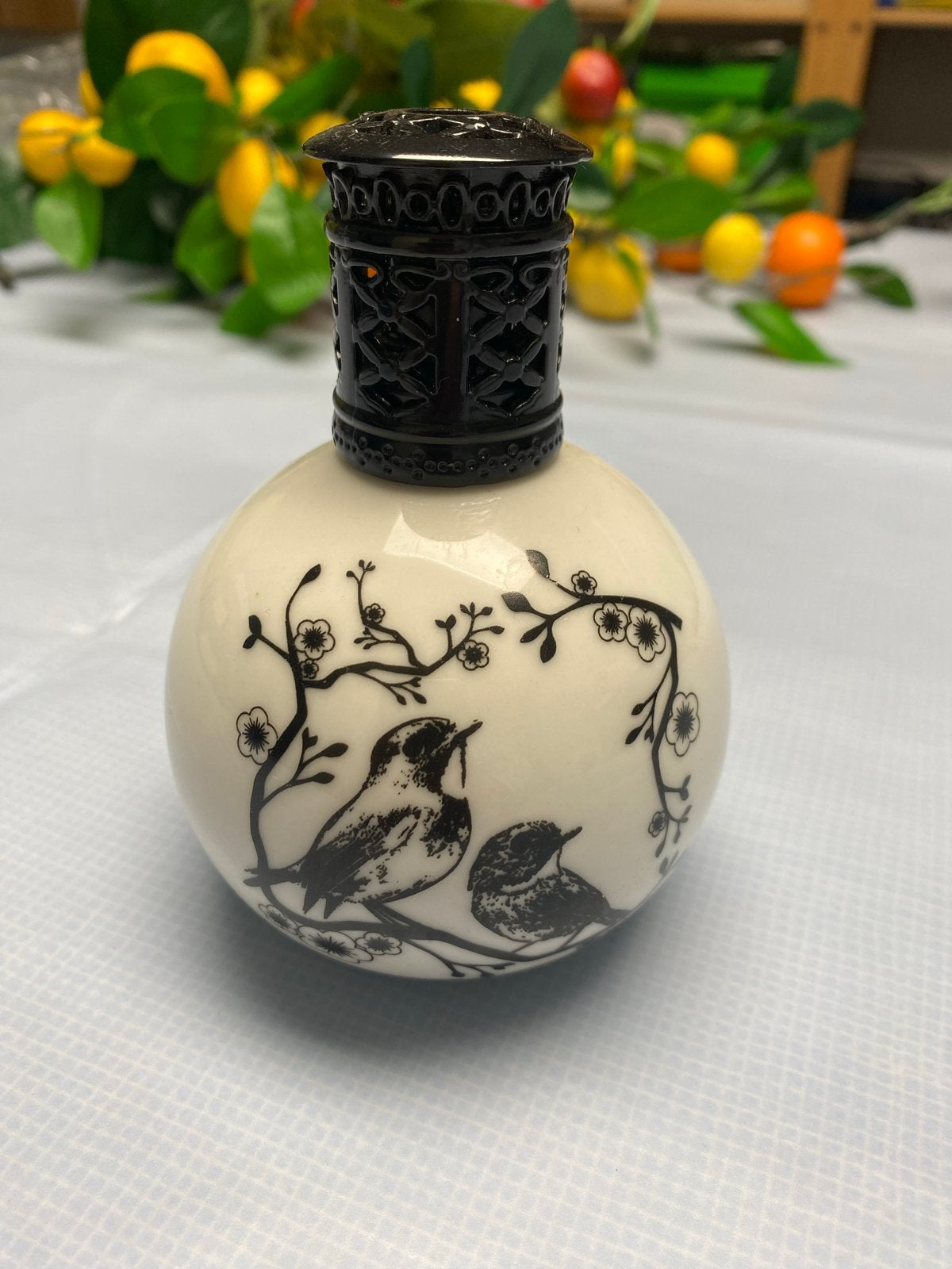 Geurlamp "Two Little Birds" - Ashleigh & Burwood, Ophalen of Verzenden, Wit, Steen/keramiek, Landelijk