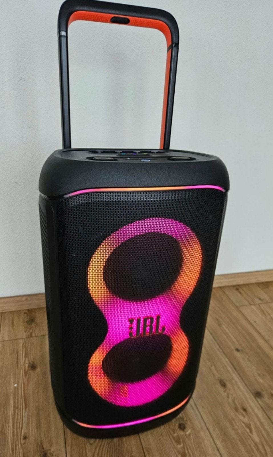 Foto 3 van Nieuwe JBL Partybox 520