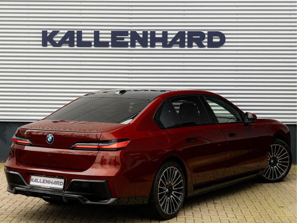 BMW i7 eDrive50 - M-Sport Pro - Skylounge - Stoelventilatie, Achterwielaandrijving, Gebruikt, Zwart, Skiluik