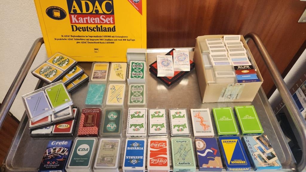 Grote collectie speelkaarten en ADAC Kartenset, Hobby en Vrije tijd, Gezelschapsspellen | Kaartspellen, Gebruikt, Een of twee spelers