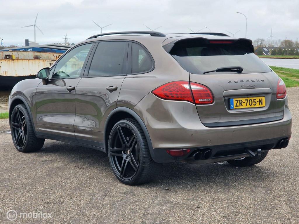 Porsche Cayenne 4.8 s Bose, motor loopt onregelmatig !, Automaat, Gebruikt, 8 cilinders, Bruin