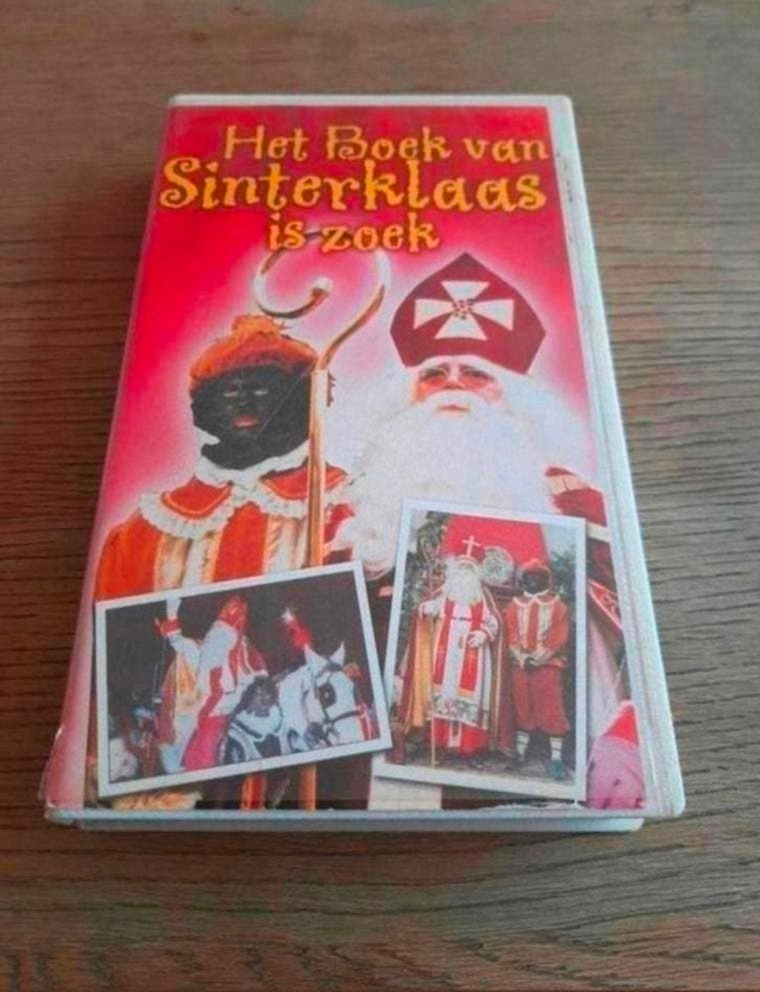 Het Boek van Sinterklaas is zoek videoband., Ophalen of Verzenden, Gebruikt, Kinderprogramma of -film, VHS