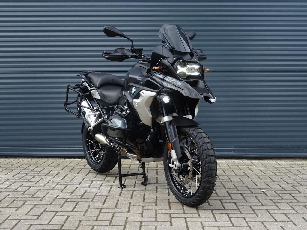 BMW R 1250 GS 2021 R1250GS TRIPLE BLACK orig NL historie, 2 cilinders, 1254 cc, Motorrijbewijs A, Bedrijf