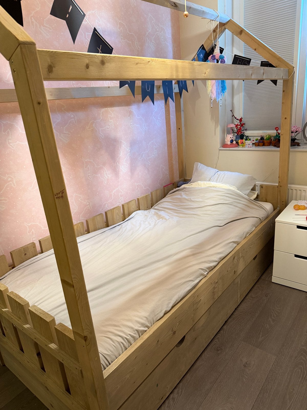 Steigerhout kinderbed met uitschuifbaar logeerbed, Kinderen en Baby's, Kinderkamer | Bedden, Ophalen, 85 tot 100 cm, Gebruikt
