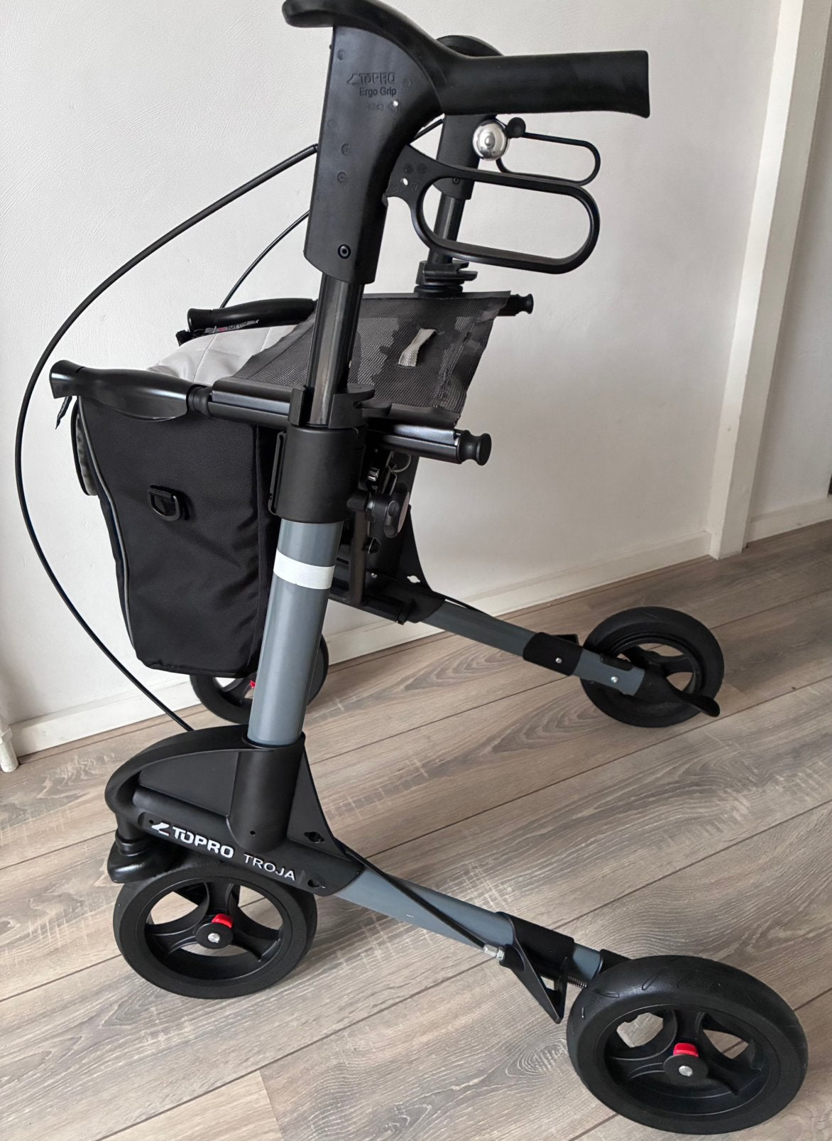 ZGAN rollator Topro troja mt.M lichtgewicht opvouwbaar, Ophalen, Opvouwbaar, Zo goed als nieuw