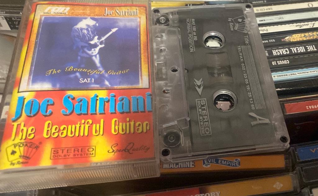 Joe Satriani cassette the beautiful guitar, Ophalen of Verzenden, Zo goed als nieuw, 1 bandje