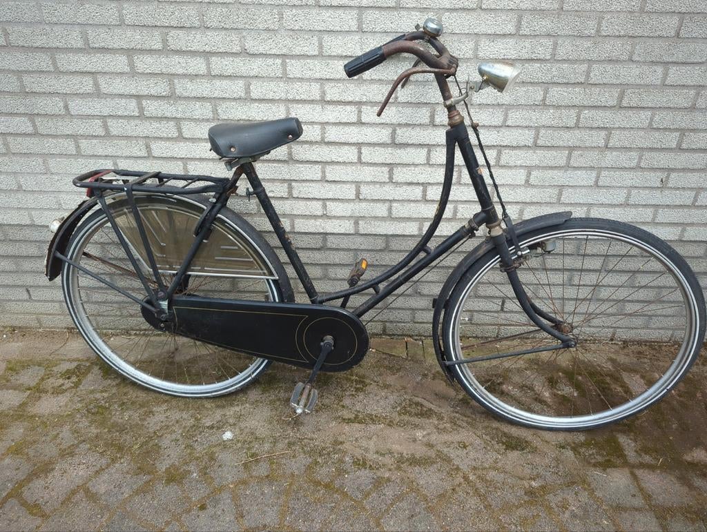 Antieke Burgers Damesfiets, Ophalen