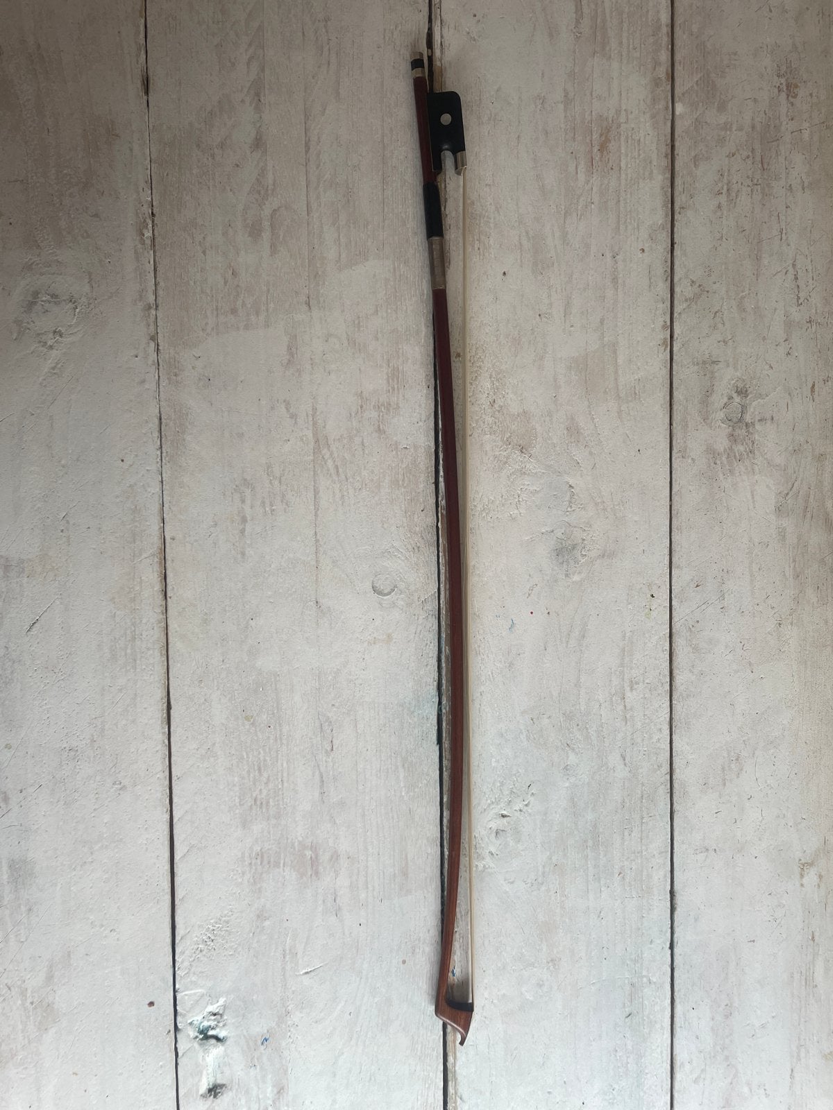Strijkstok met recentelijk behaarde boog, Ophalen of Verzenden, Gebruikt