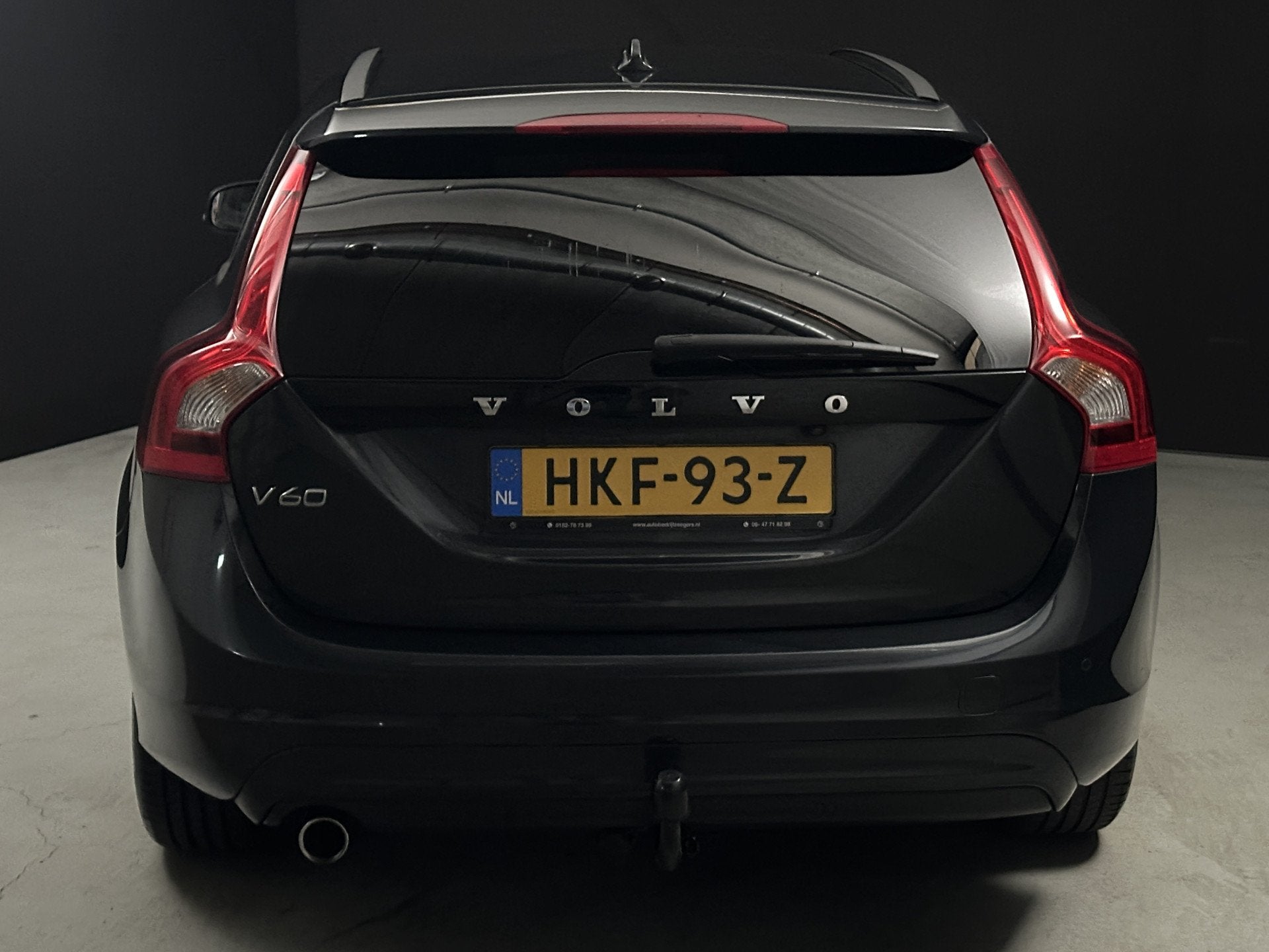 Foto 8 van Volvo V60 2.0 D2 Polar+ *Diesel*Full Options*Zeer goed Onder
