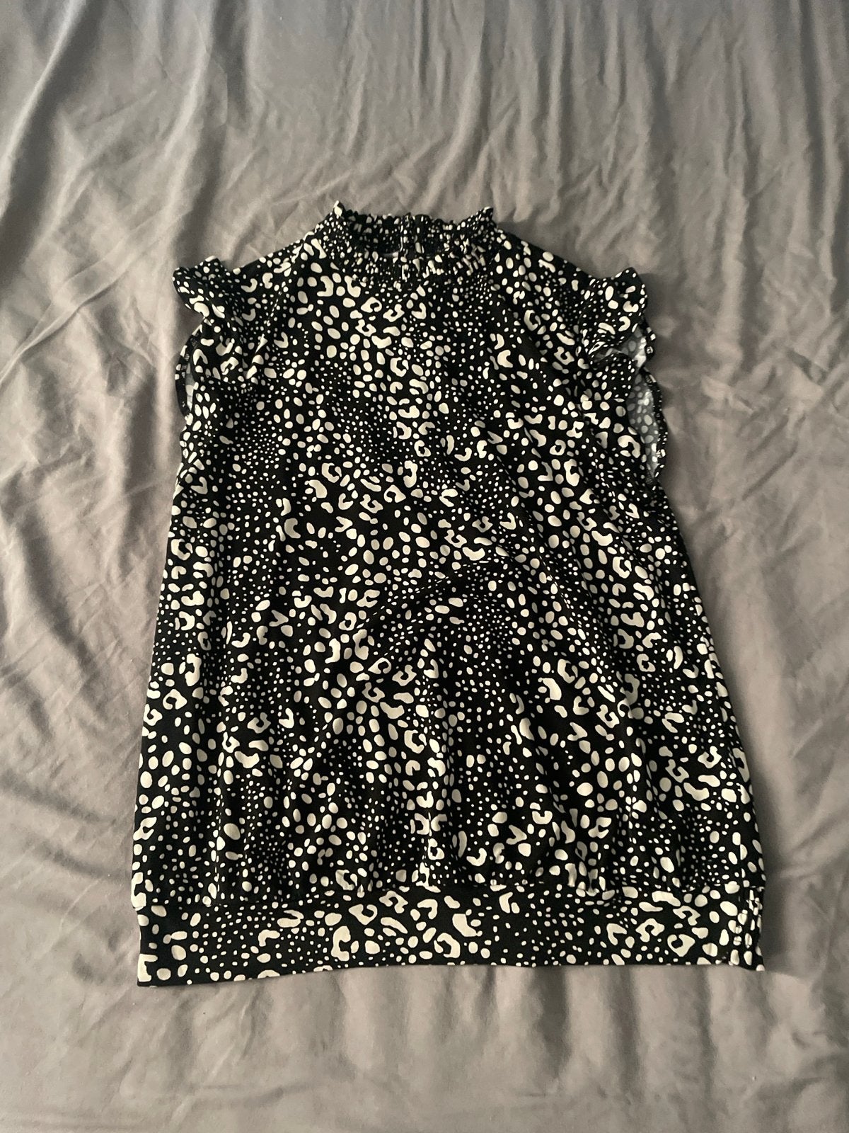 Oasis Zwart-witte top met print, maat S, Kleding | Dames, Zwart, Ophalen of Verzenden, Zo goed als nieuw, Maat 36 (S)