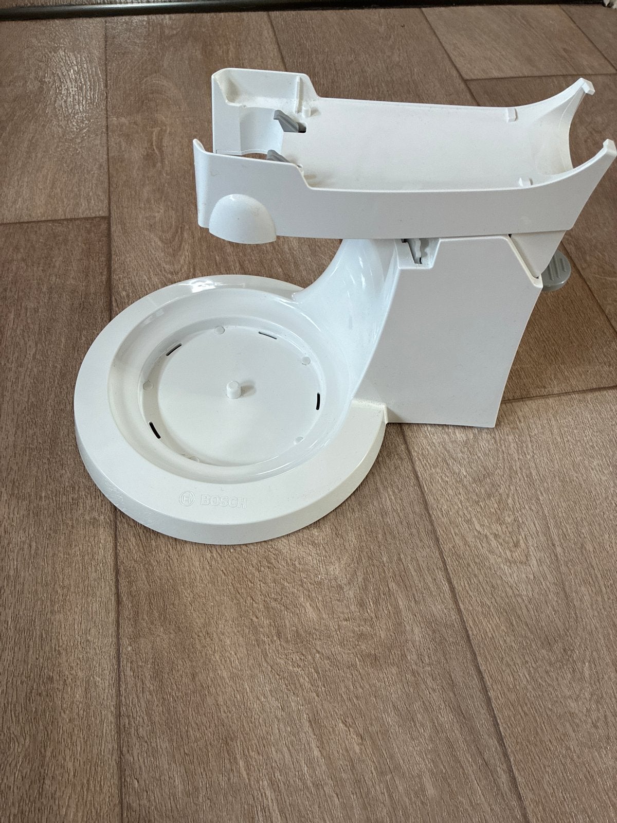 Bosch keukenmachine onderstel (excl. mixer en bak), Ophalen, Zo goed als nieuw