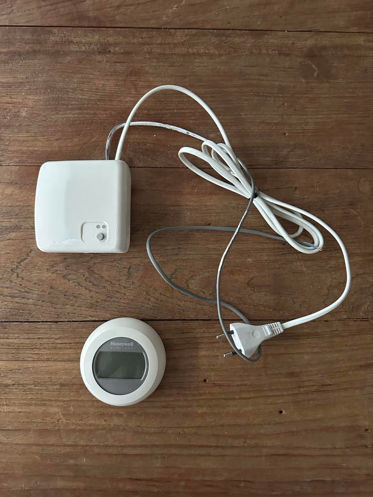 Honeywell Round RF Thermostaat Compleet, Ophalen of Verzenden, Slimme thermostaat, Gebruikt