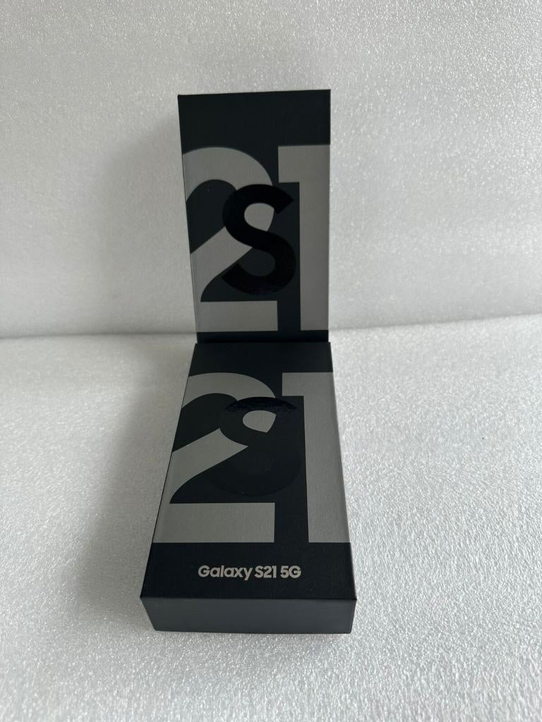 Samsung S21, Ophalen of Verzenden, Zo goed als nieuw, Zwart, Handen en Nagels