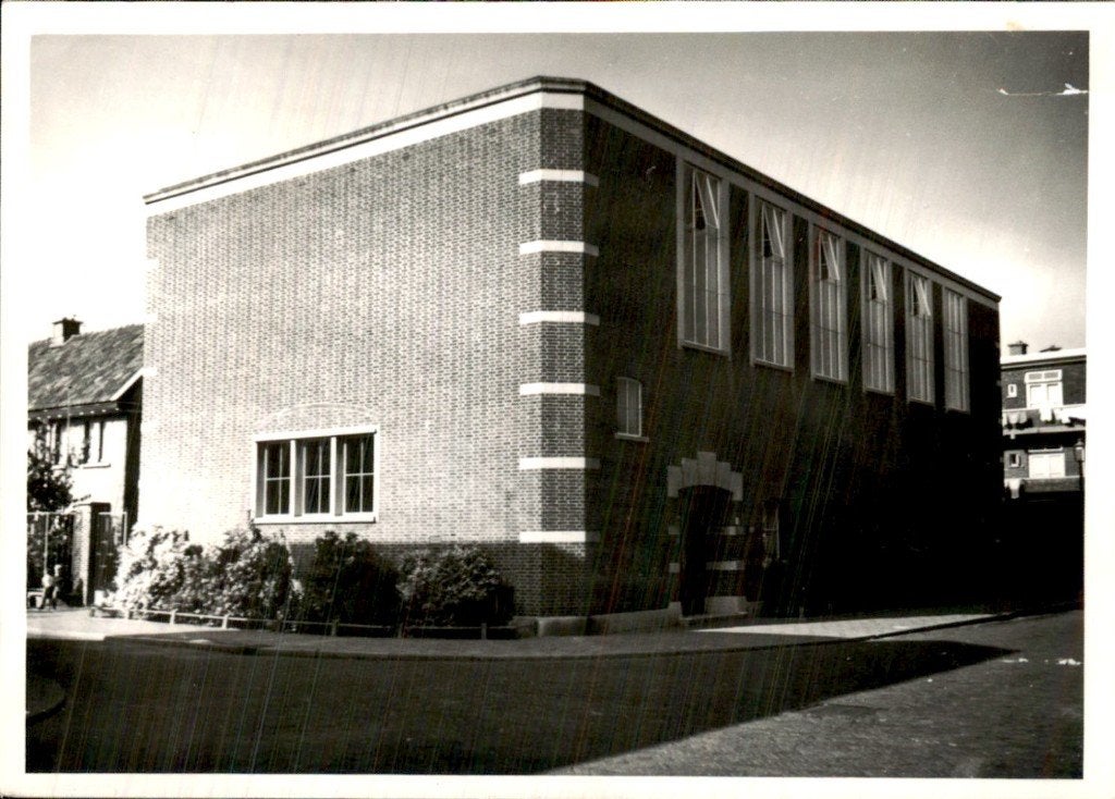 Den Haag - Kerk - Hoekgevel, Verzamelen, Ansichtkaarten | Nederland, Gelopen, Zuid-Holland, 1940 tot 1960, Ophalen of Verzenden