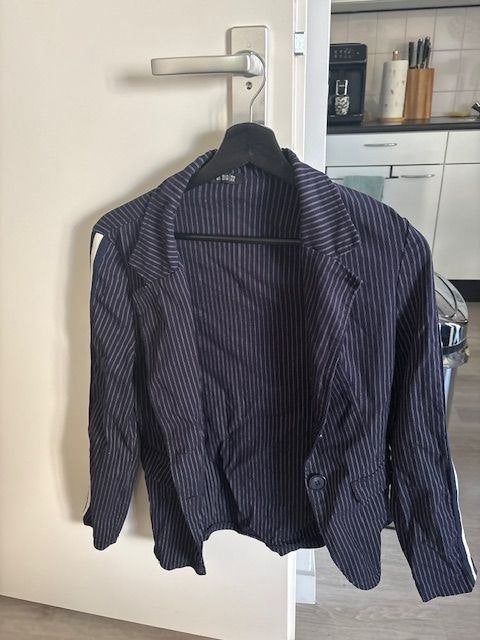 Blazer blauw met wit gestreept maat L, Kleding | Dames, Jasjes, Kostuums en Pakken, Blauw, Maat 42/44 (L), Ophalen of Verzenden