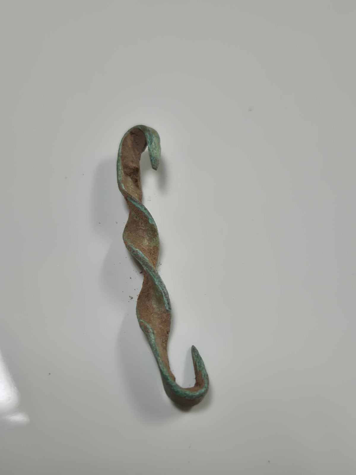 Zeldzame Middeleeuwse Lijkwade Haak - Bodemvondst 4,5cm, Ophalen of Verzenden