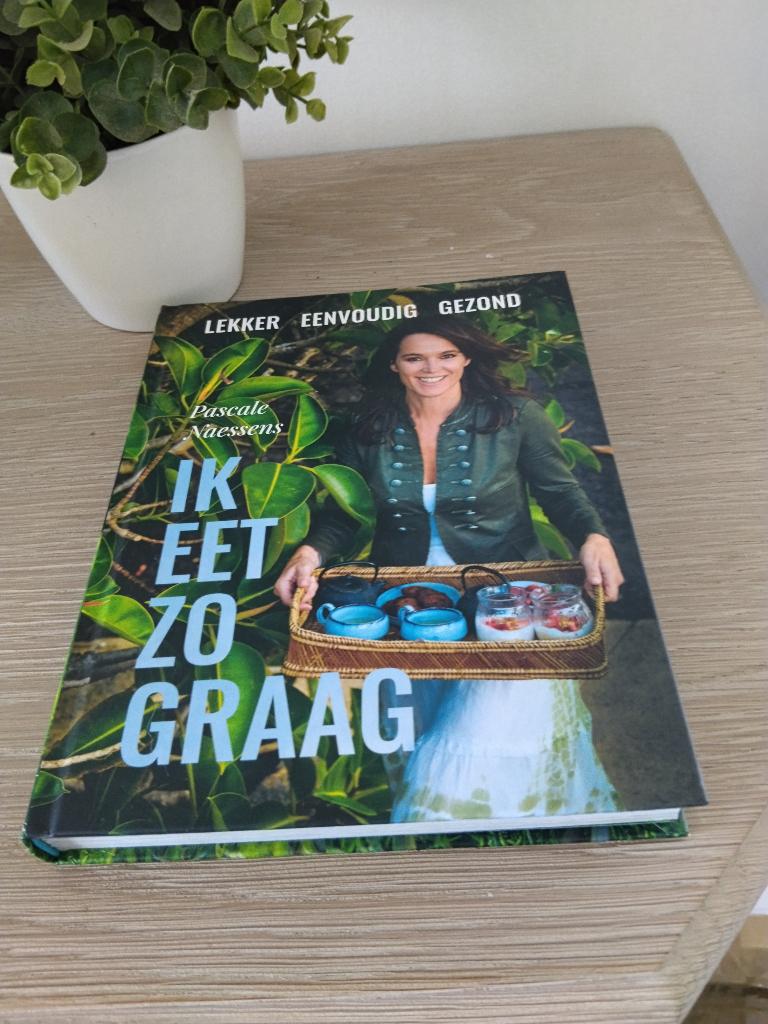 Groot kookboek Pascale Naessens, Boeken, Kookboeken, Ophalen of Verzenden, Zo goed als nieuw, Nederland en België, Gezond koken