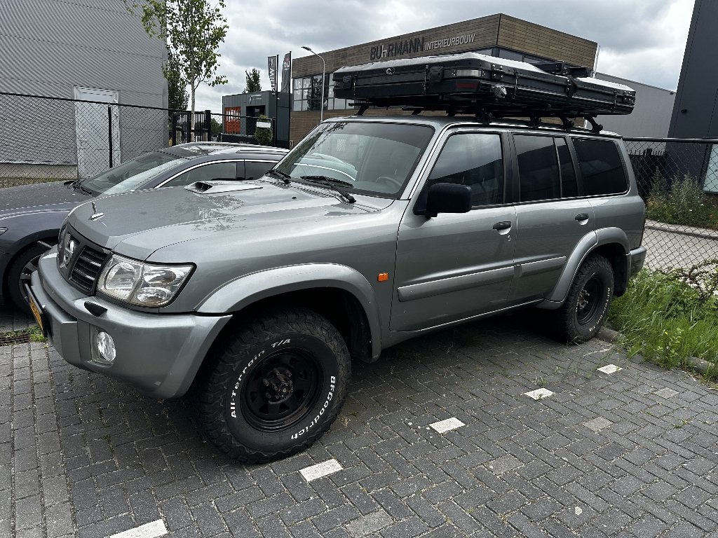 te koop Nissan Patrol grijs kenteken met daktent, Auto's, Nissan, Automaat, Trekhaak, 4 cilinders, 2500 kg