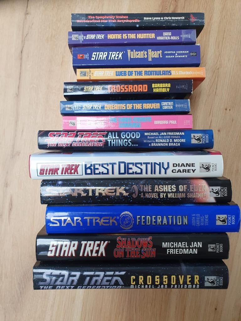 Star Trek boeken, Ophalen of Verzenden, Gelezen