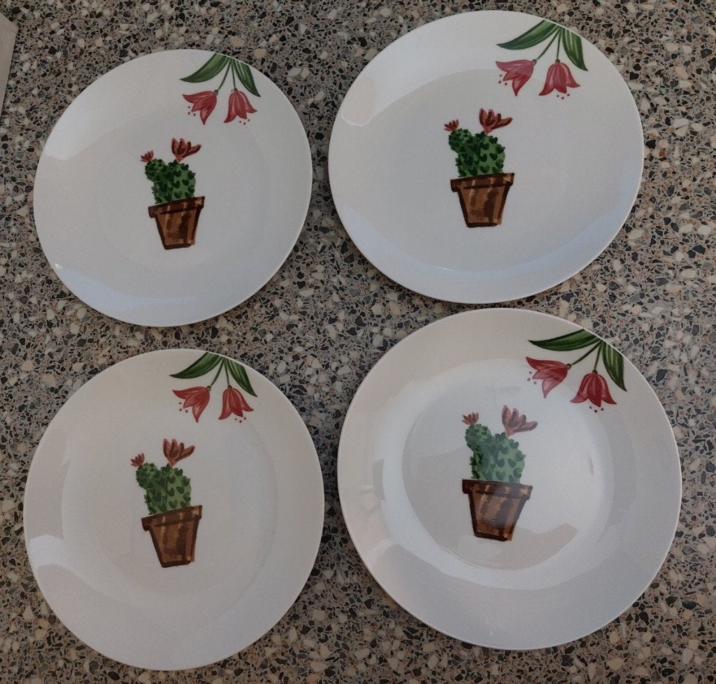 4 borden Mica Cactus 20,5 cm  , Huis en Inrichting, Ophalen of Verzenden, Zo goed als nieuw, Bord(en), Overige stijlen