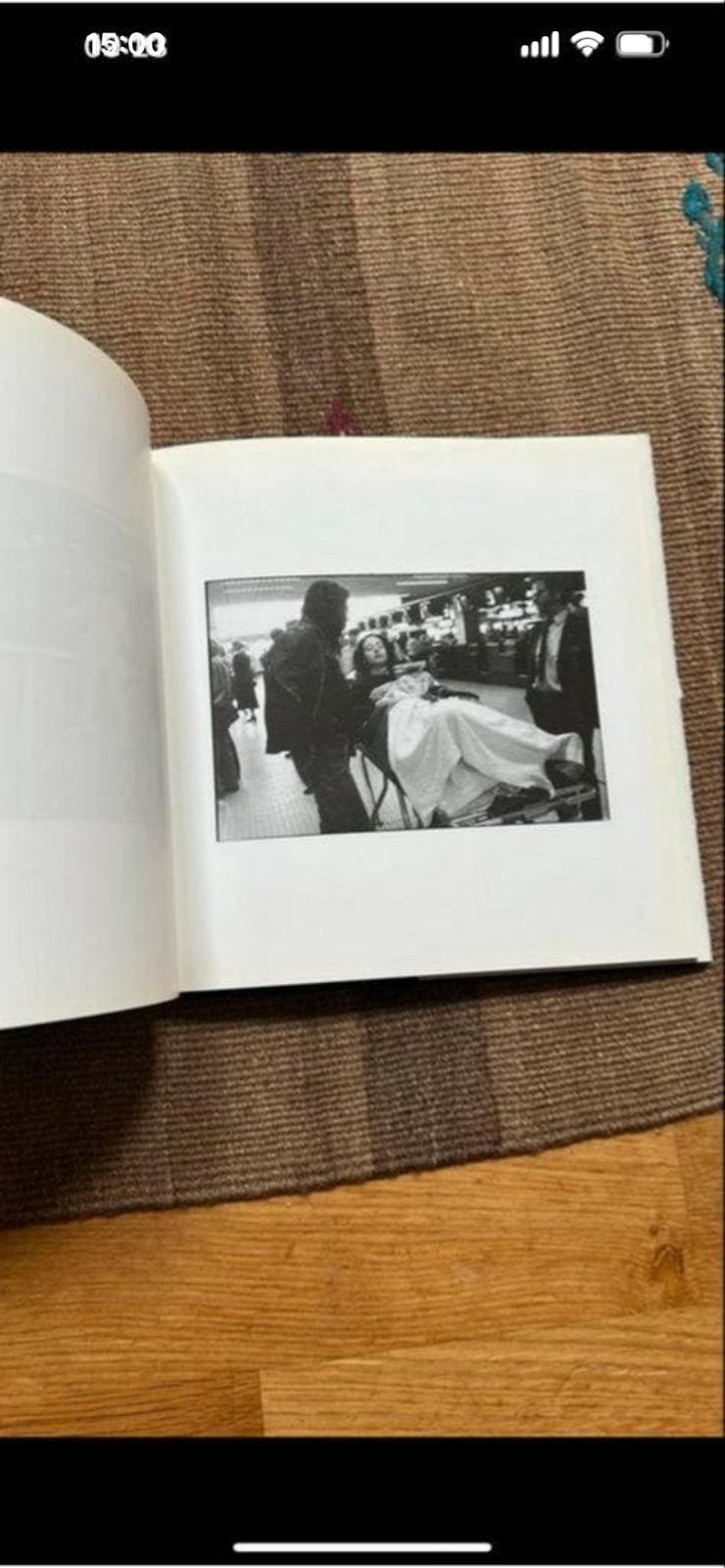 Hello Goodbye - Anita Moerman (Fotoboek), Ophalen of Verzenden, Zo goed als nieuw, Fotografie algemeen
