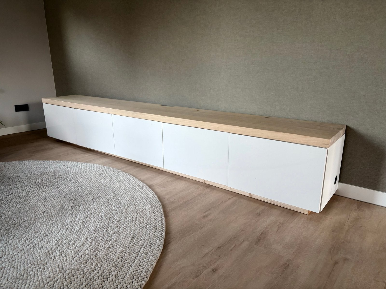 IKEA Bestå TV-meubel met eikenhouten blad, Ophalen, Eikenhout, Zo goed als nieuw, 200 cm of meer