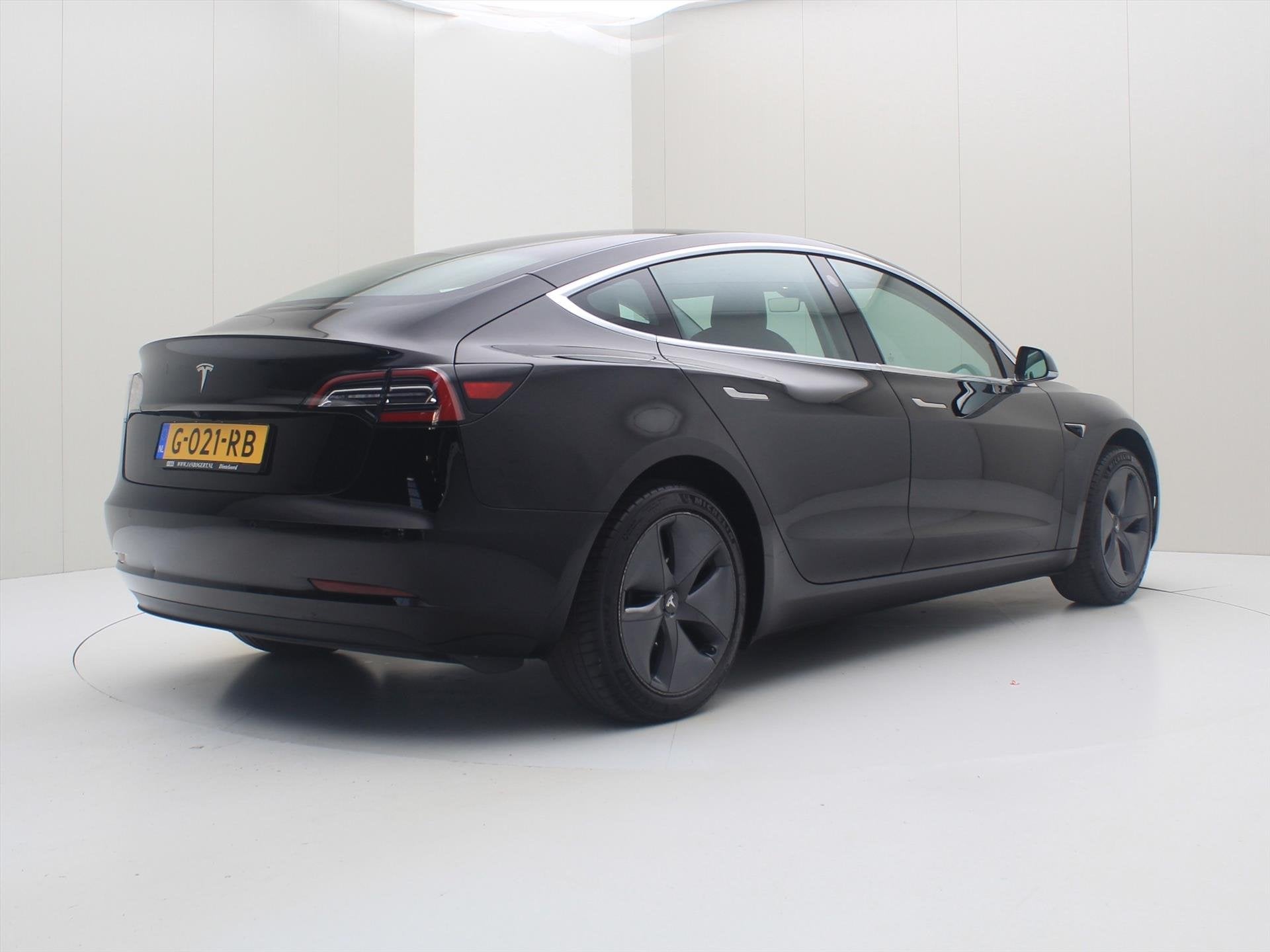 Tesla Model 3 Standard RWD Plus 86,6% SoH [ FSD+415KM WLTP+P, Automaat, Gebruikt, Zwart, Zwart