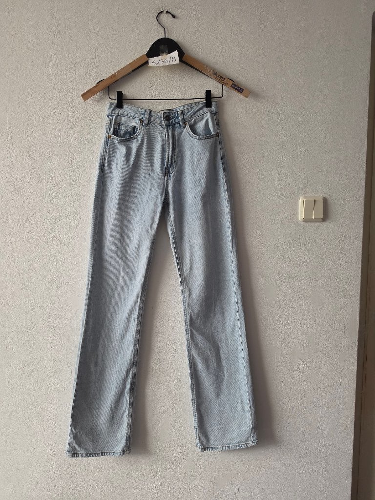 Stradivarius spijkerbroek maat S/36, Blauw, Ophalen of Verzenden, Zo goed als nieuw, W28 - W29 (confectie 36)