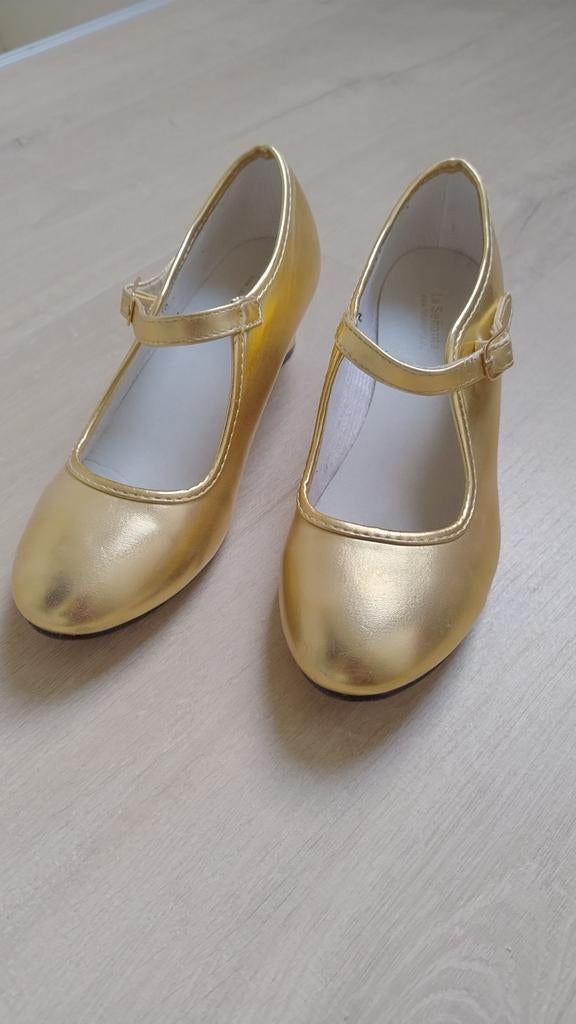 La Señorita flamenco schoenen goud maat 35, Ophalen of Verzenden, Zo goed als nieuw