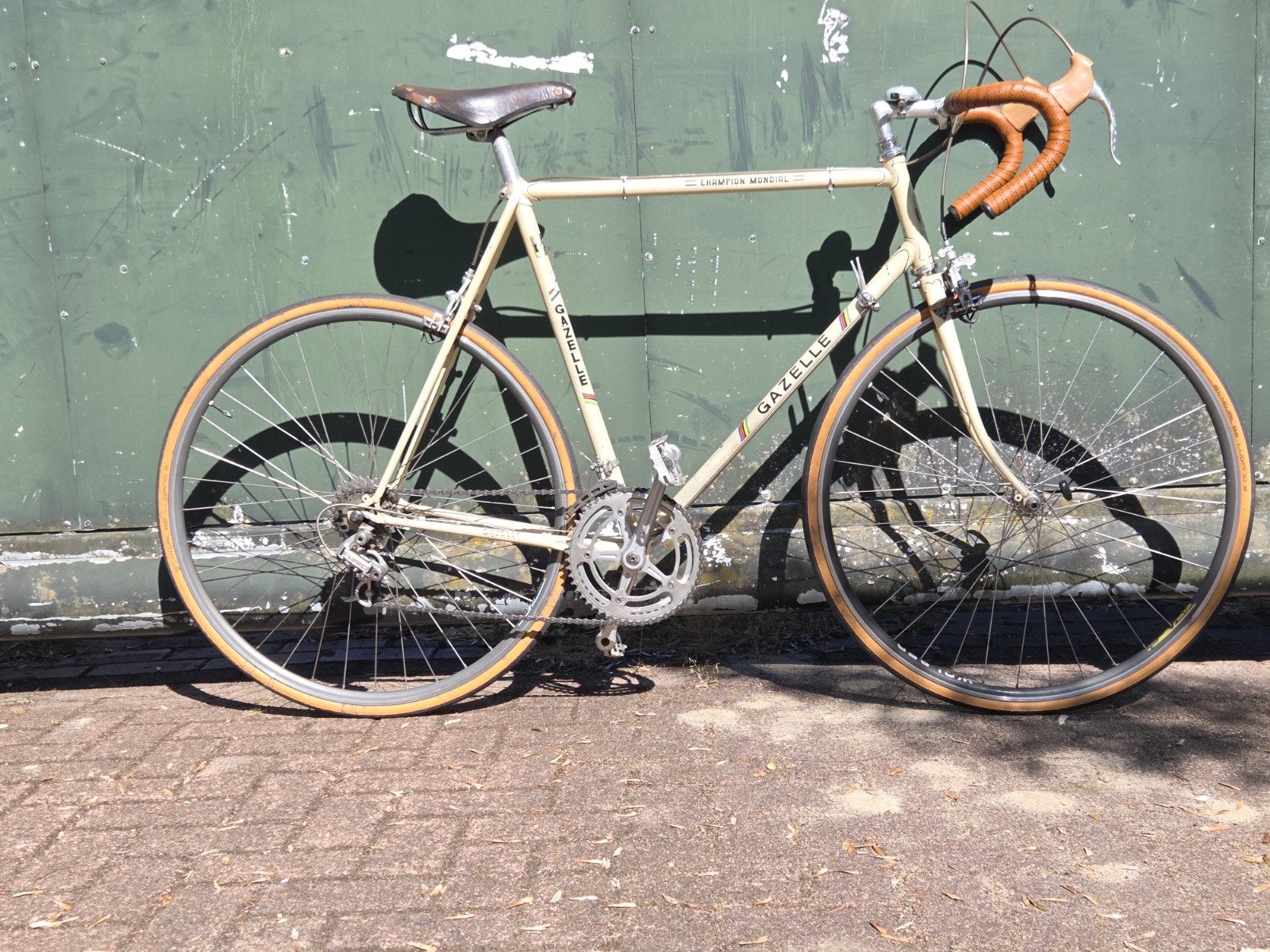 1981  gazelle champion mondial met vintage dura-ace groep, Ophalen, 28 inch, Gebruikt, Velgrem