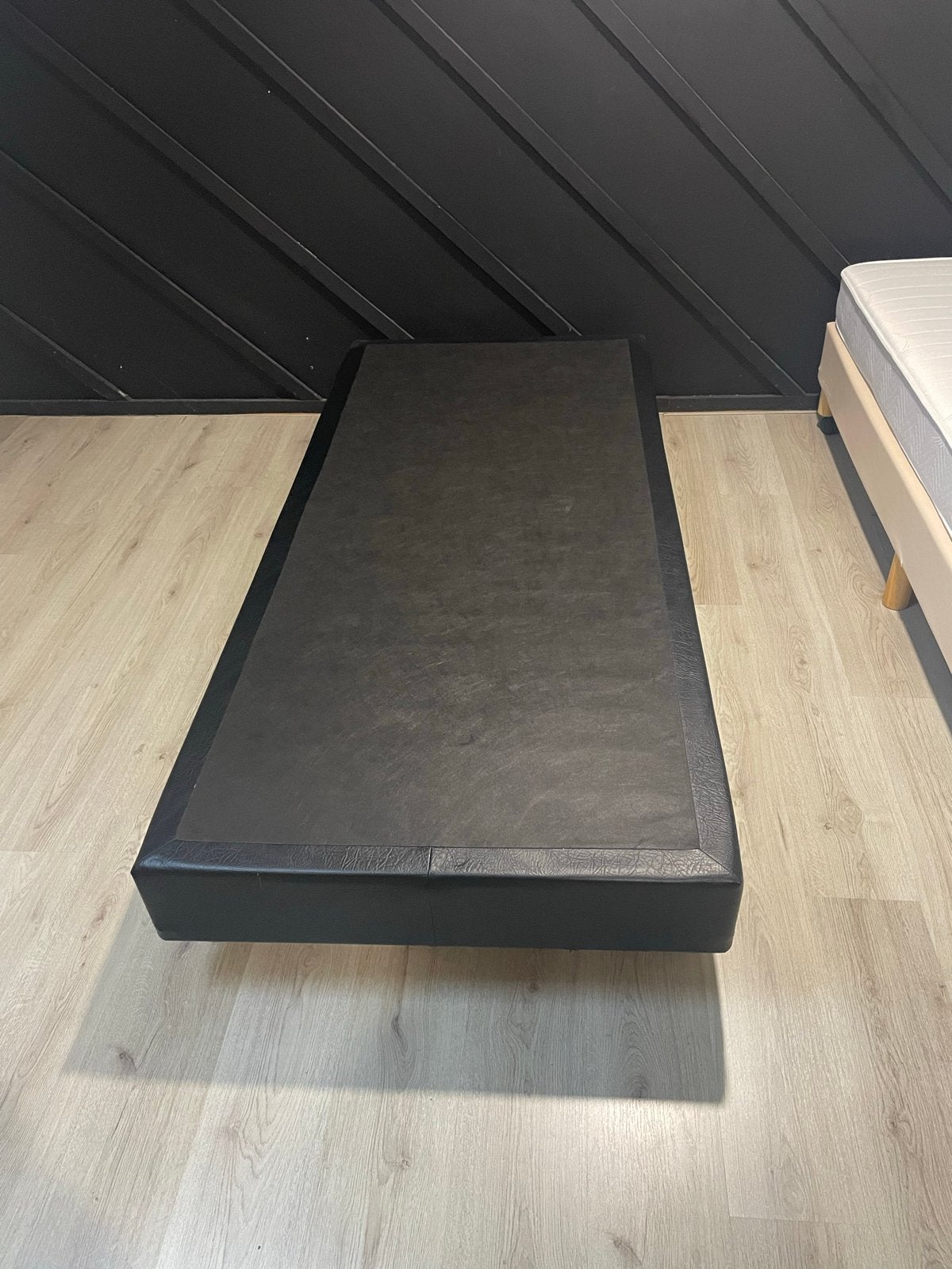 Mooie Boxspring onderstel 90x200cm, Ophalen, Gebruikt, 90 cm, Eenpersoons