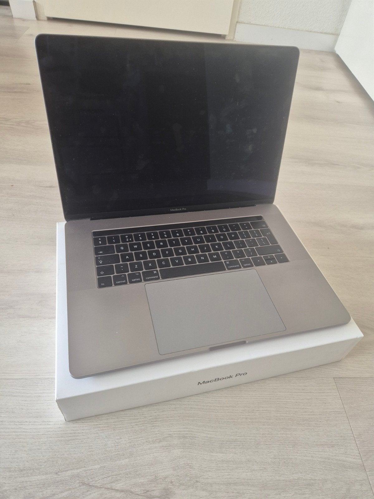 MacBook Pro 2017 (A1707) i7, 16GB RAM, 256GB SSD, Touchbar, Computers en Software, Apple Macbooks, Zo goed als nieuw, MacBook Pro