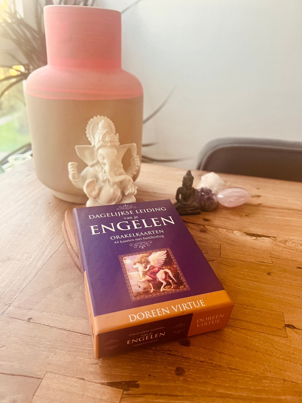 Doreen Virtue - Dagelijkse begeleiding van je engelen, Boeken, Tarot of Kaarten leggen, Overige typen, Ophalen of Verzenden, Zo goed als nieuw