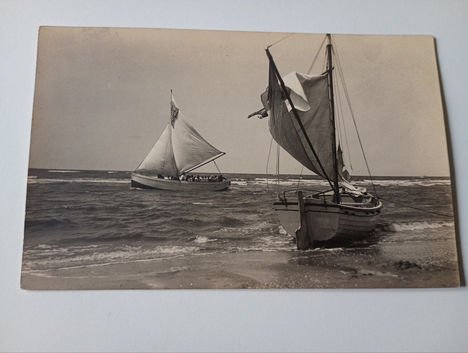 Fotokaart Zandvoort Scheepvaart Strand met Zeilschip, Ophalen of Verzenden, 1920 tot 1940, Ongelopen, Noord-Holland