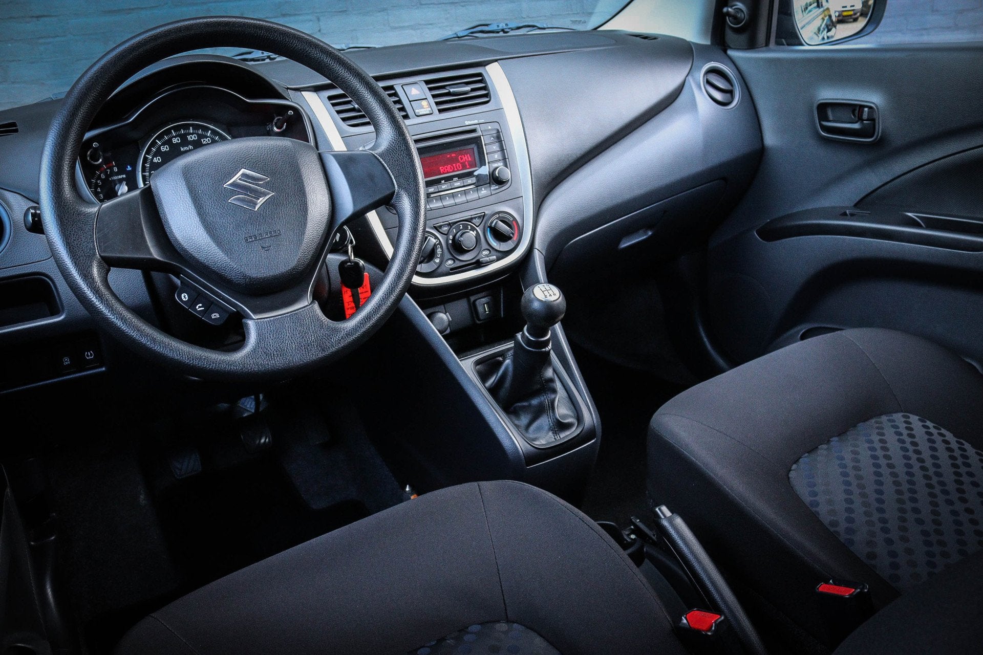 Suzuki Celerio 1.0 Comfort Airco (bj 2015), Auto's, Gebruikt, 400 kg, Electronic Stability Program (ESP), Origineel Nederlands