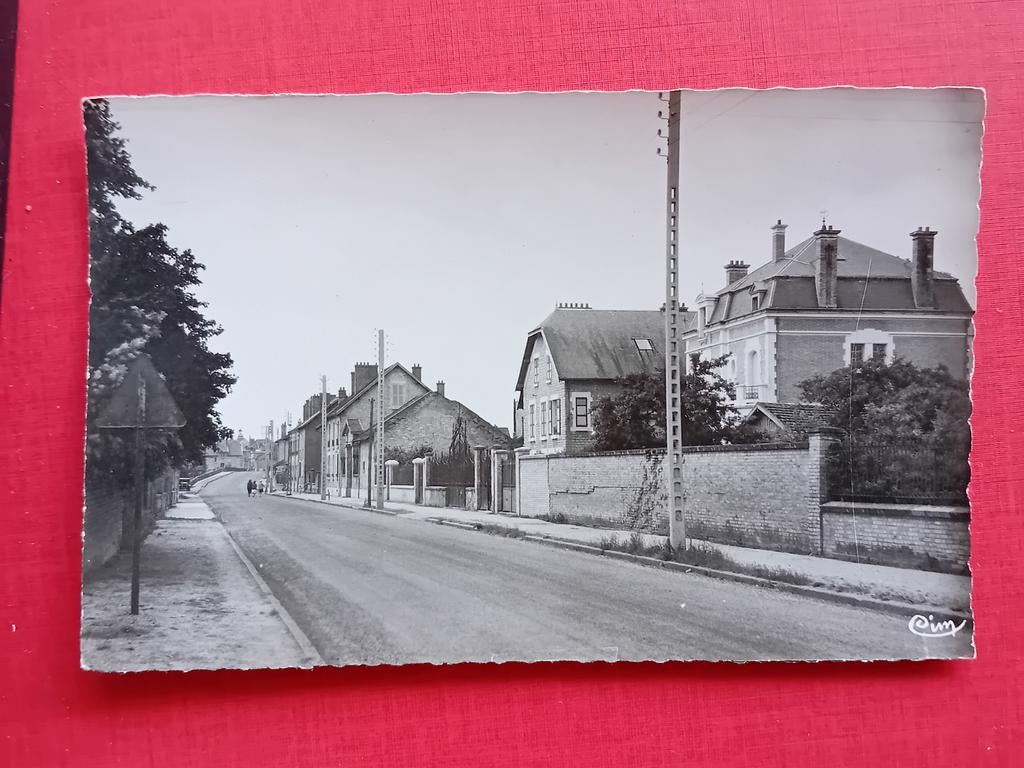 Ansichtkaart Attigny Ardennes, Ophalen of Verzenden