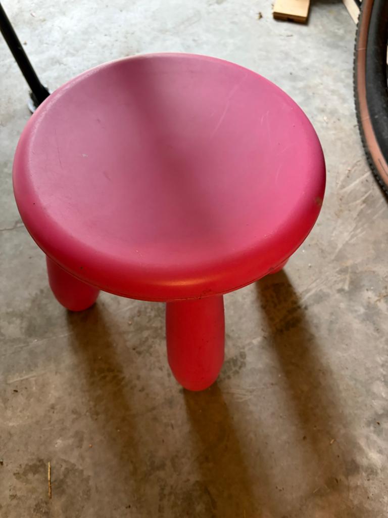 Roze kinderstoel IKEA Mammut (3x) voor 10eur, Ophalen, Gebruikt, Kunststof