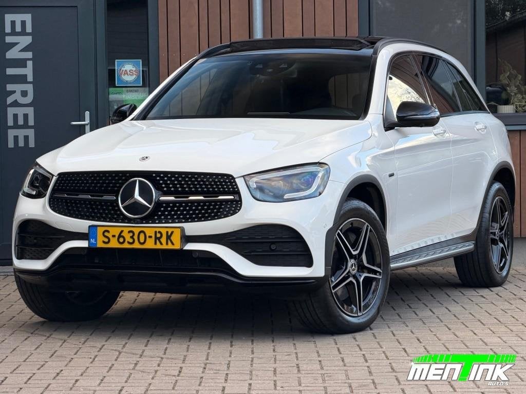 Mercedes-benz GLC-KLASSE 300E 4M. AMG Pano 360 Camera Trekha, Auto's, Automaat, 4 cilinders, 2000 kg, Plug-in hybride