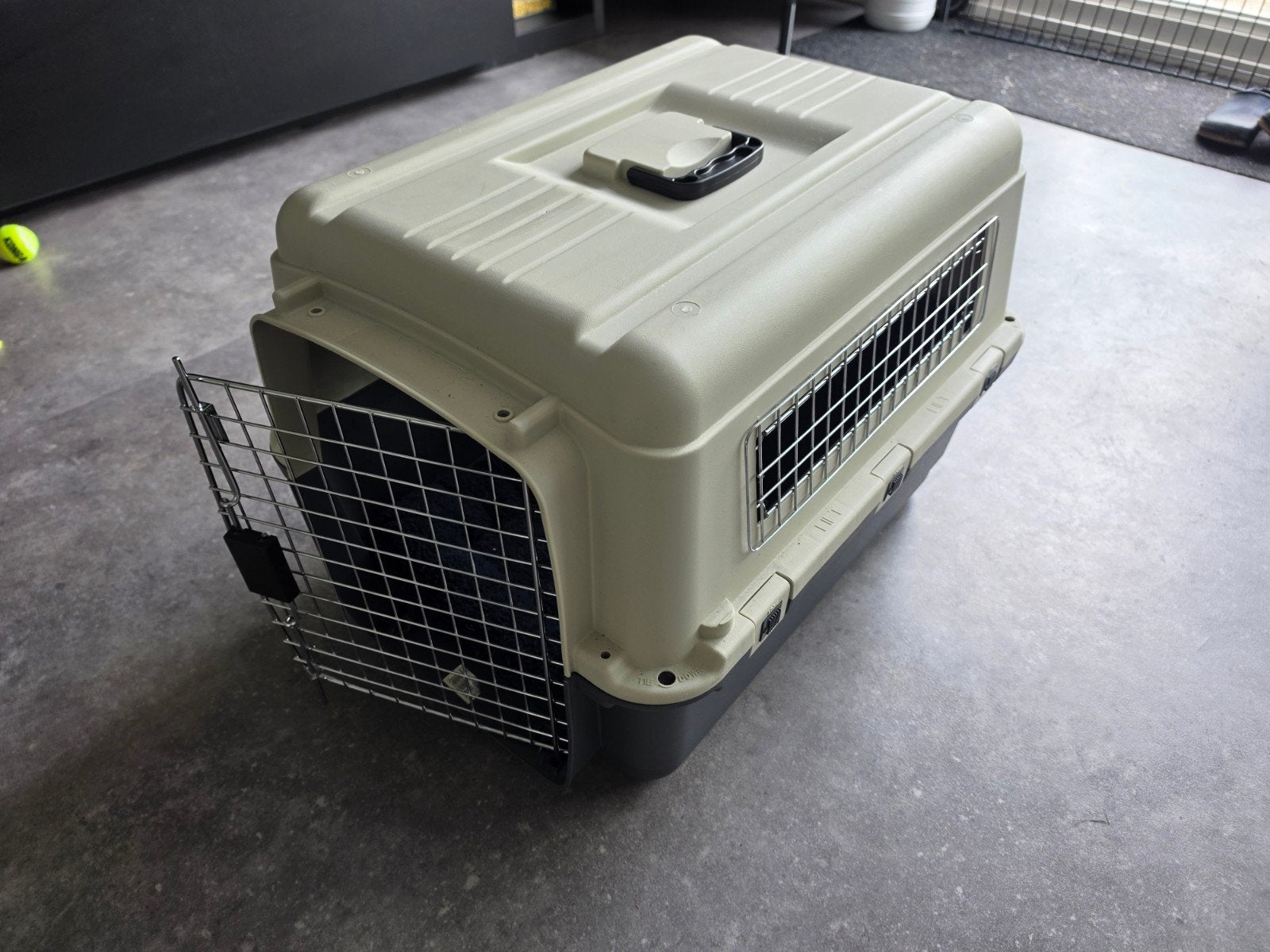 Flamingo Nomad M bench / transportbox, Ophalen, Zo goed als nieuw