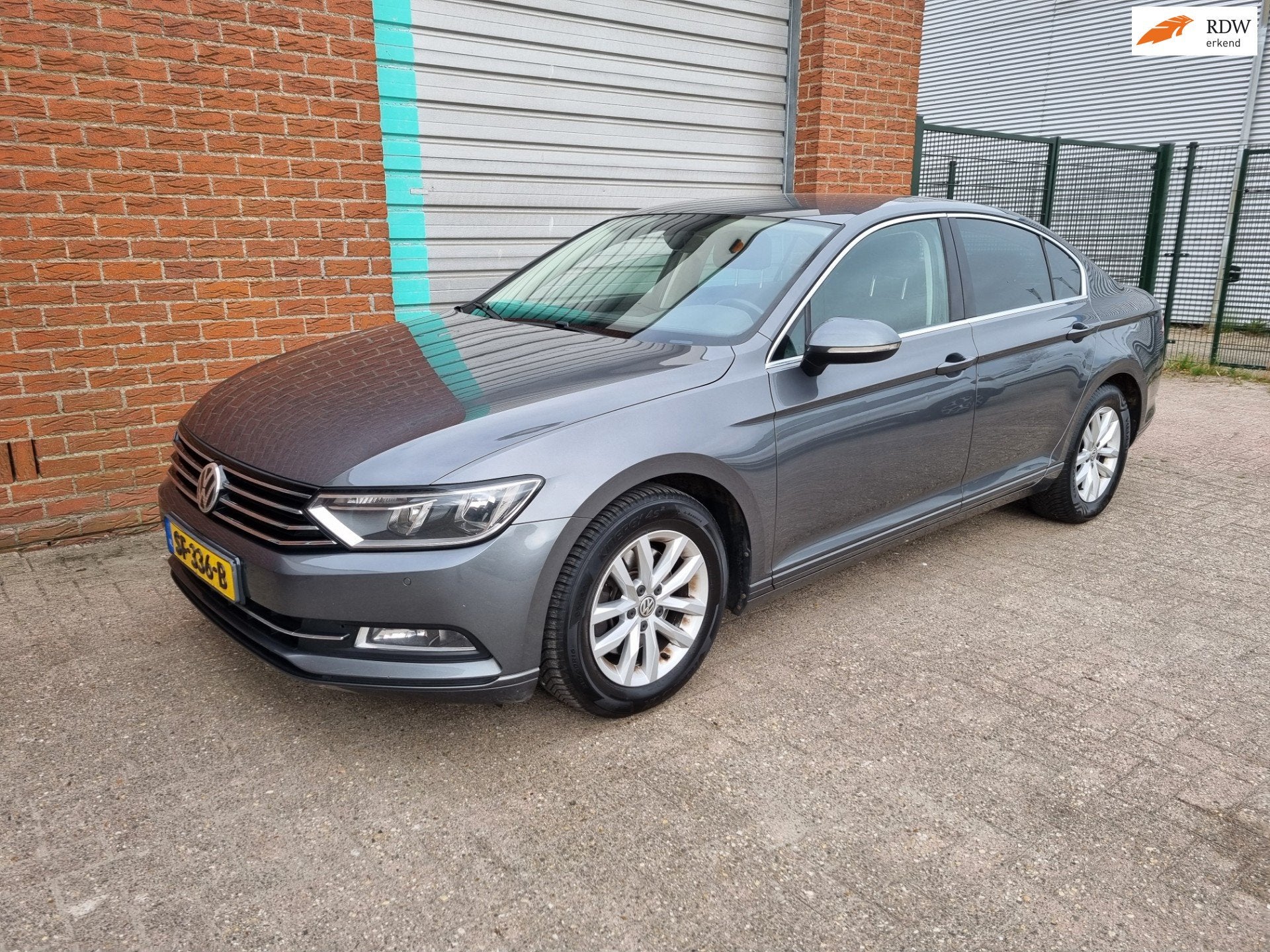 Volkswagen Passat 2.0 TDI Comfortline Business Sedan Bj:2017, Auto's, Voorwielaandrijving, 730 kg, Gebruikt, Euro 6
