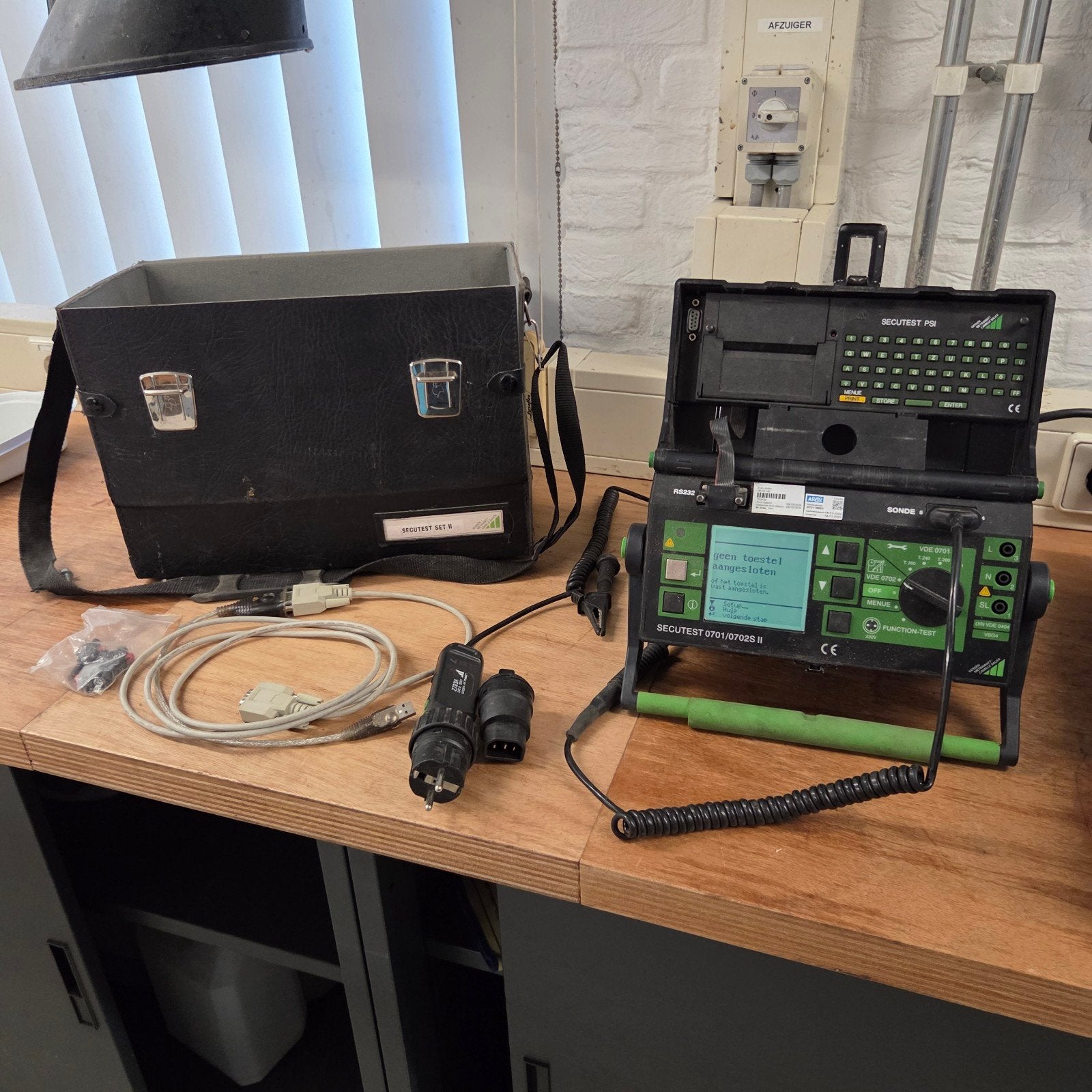Gossen Metrawatt Secutest 0701/0702S II NEN 3140 Tester, Doe-het-zelf en Verbouw, Ophalen of Verzenden, Gebruikt, Elektriciteit