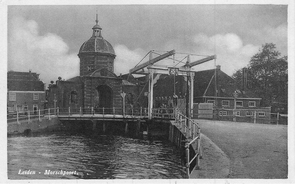 Leiden Morschpoort., Ophalen of Verzenden, 1940 tot 1960, Ongelopen, Zuid-Holland