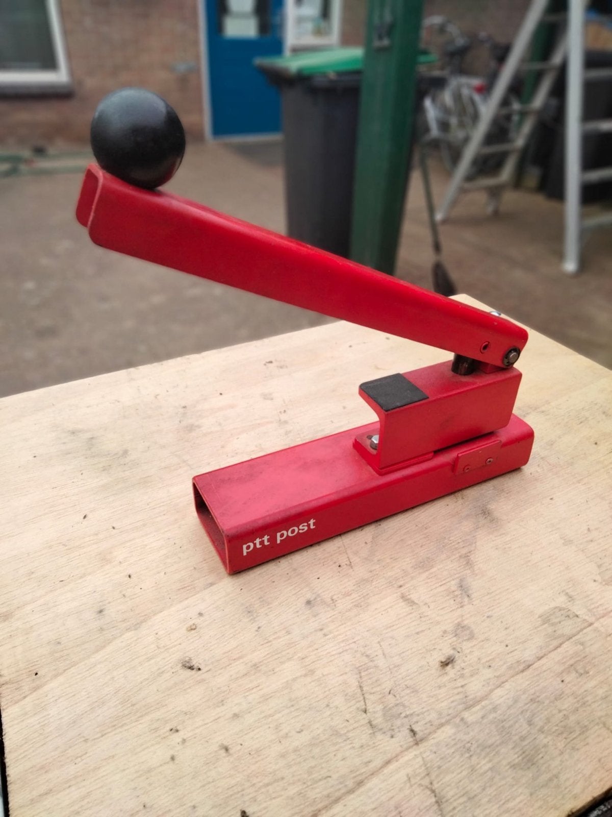 Vintage PTT Post perforator - 15mm doorsnee, Hobby en Vrije tijd, Ophalen, Gebruikt, Overige typen