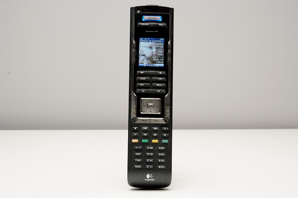 Logitech Harmony 785, Audio, Tv en Foto, Afstandsbedieningen, Gebruikt, Universeel, Dvd, Mediaspeler, Receiver of Versterker, Tv