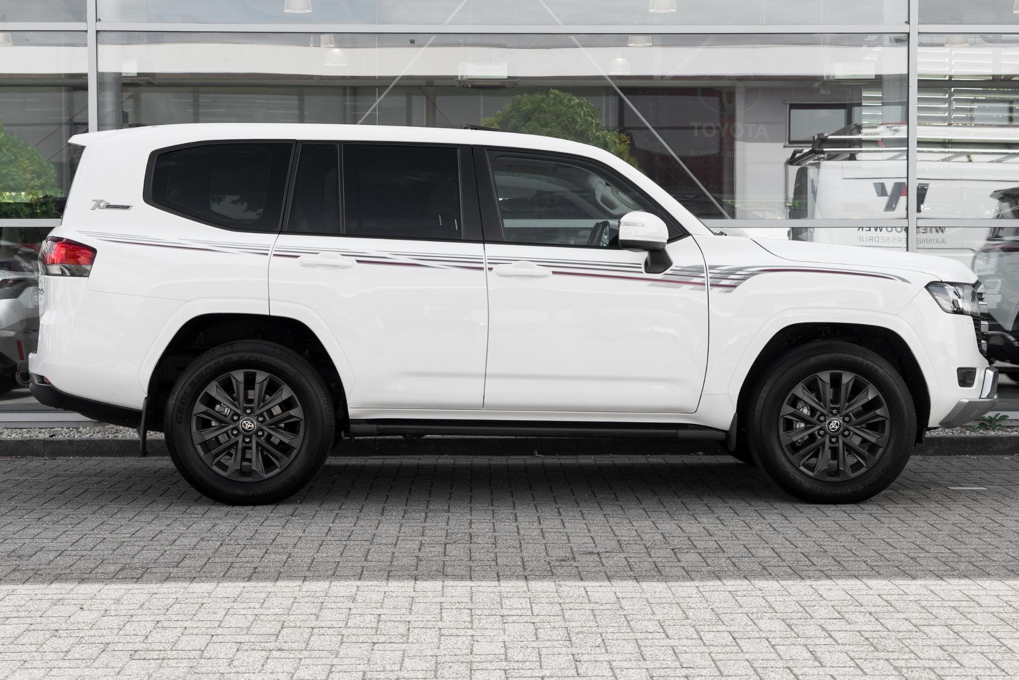 Toyota Land cruiser 70th. Anniversary 300 3.5 V6 TwinTurbo 4, Auto's, Automaat, Stof, Gebruikt, Euro 6
