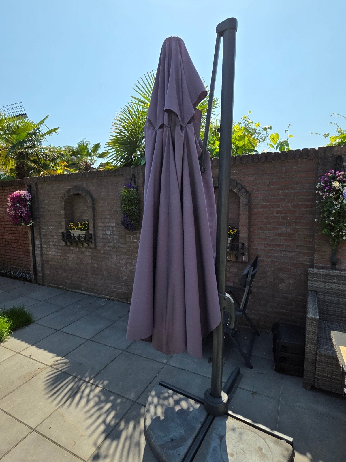 Fatboy Zweefparasol 4 meter breed en 2,5 meter hoog, Tuin en Terras, Ophalen, Gebruikt, Zweefparasol, Verstelbaar