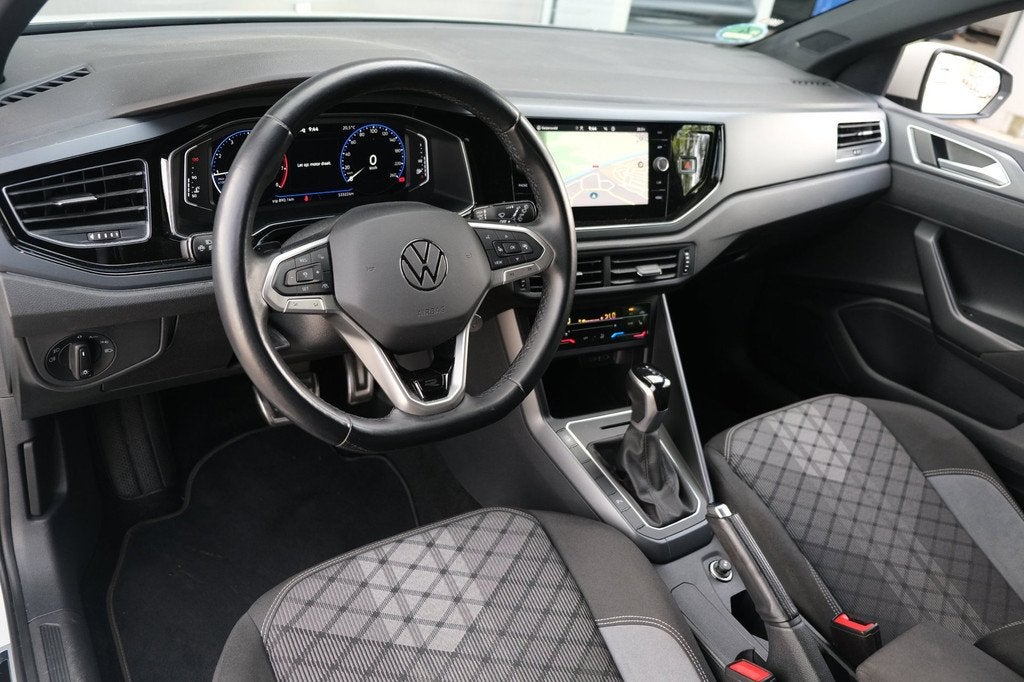 Volkswagen Polo 1.0 TSI 110PK 2x R-Line DSG Navi Led Pdc Cam, Auto's, Gebruikt, Automatische klimaatregeling, Origineel Nederlands