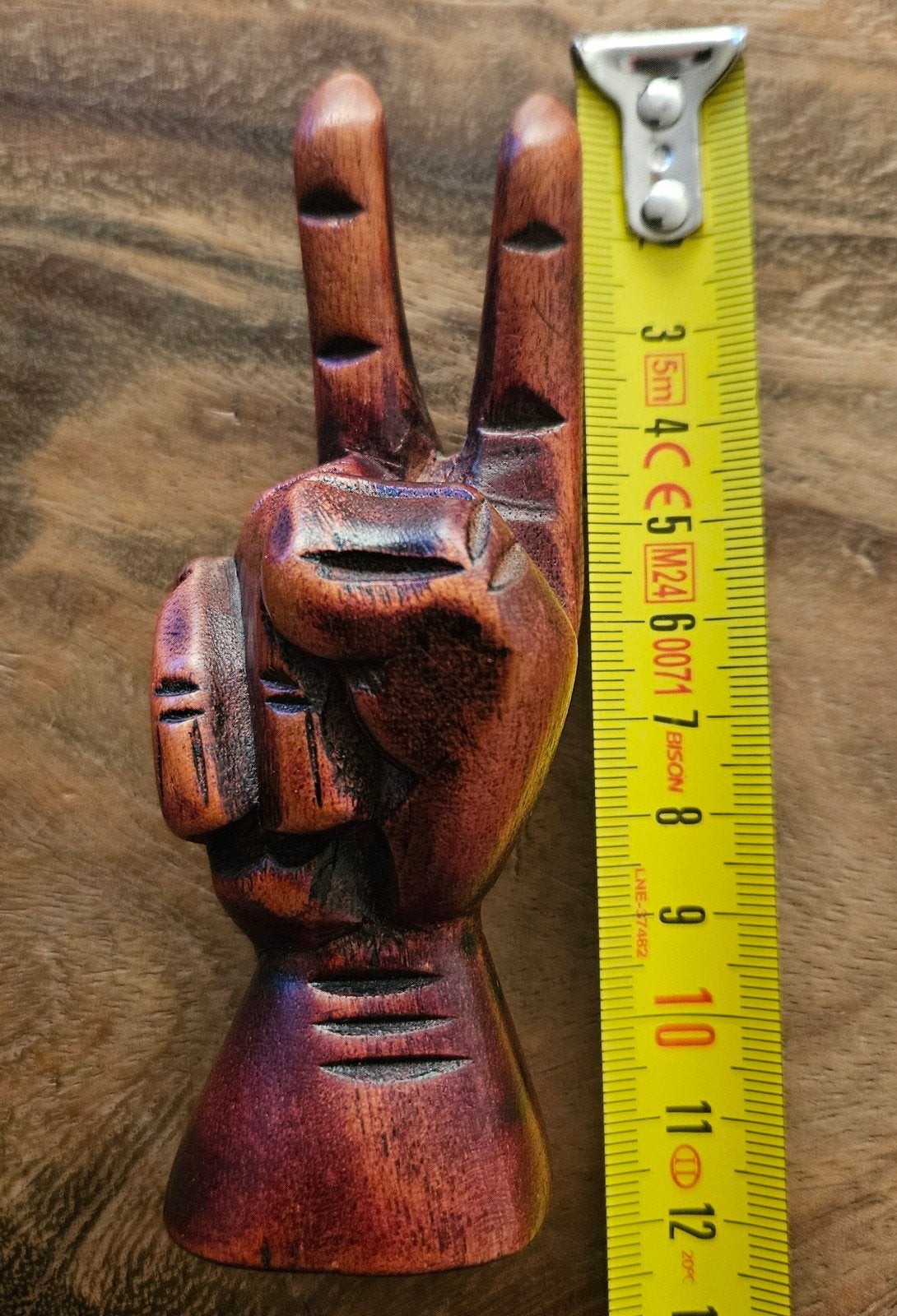 "Peace sign" houten hand sculptuur, gave vintage jr. '60/'70, Ophalen of Verzenden, 1:50 of kleiner